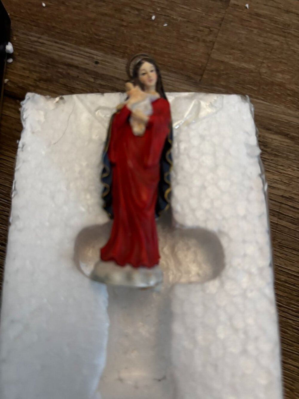 Pipka Prizm miniature Our Lady of Loreto figurine MIB 10056